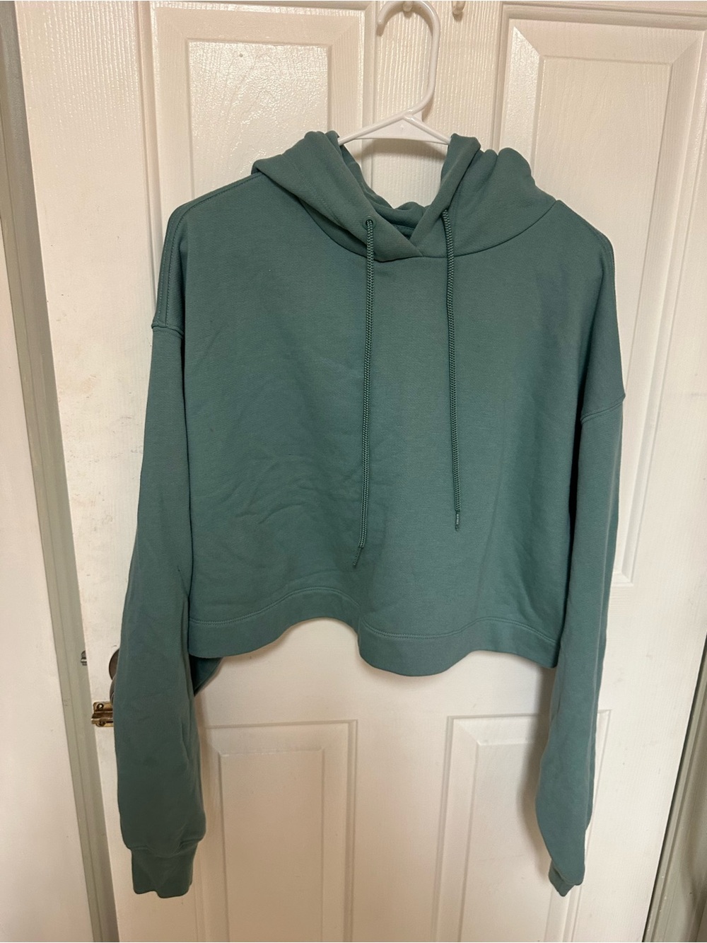 ALO YOGA MUSE Women's Cropped Hooded Sweatshirt - Teal Green